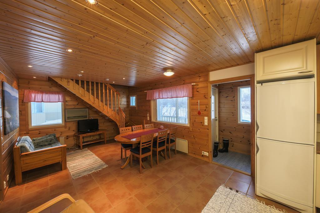 Hotel Lapinkylae Utsjoki Esterno foto